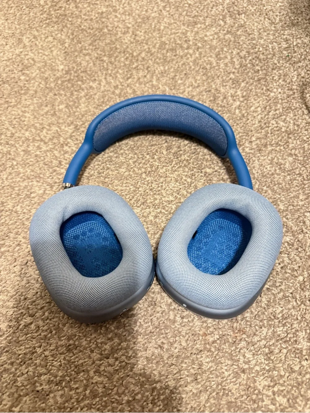 Apple AirPods Max with Blue Case and Blue Headband